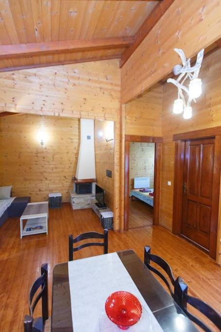 Appartement Wooden House In Ioannina Extérieur photo
